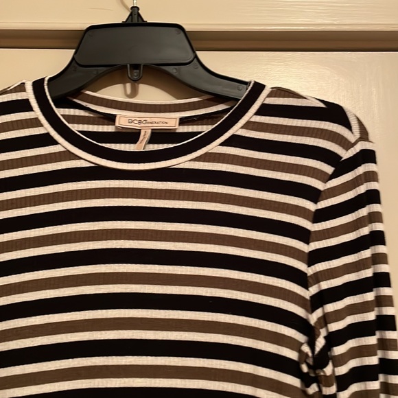 Striped BCBGeneration Top - Picture 2 of 3